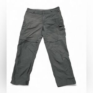 Cabela’s Men's Gray Convertible zip off Cargo Pants Size 38/32